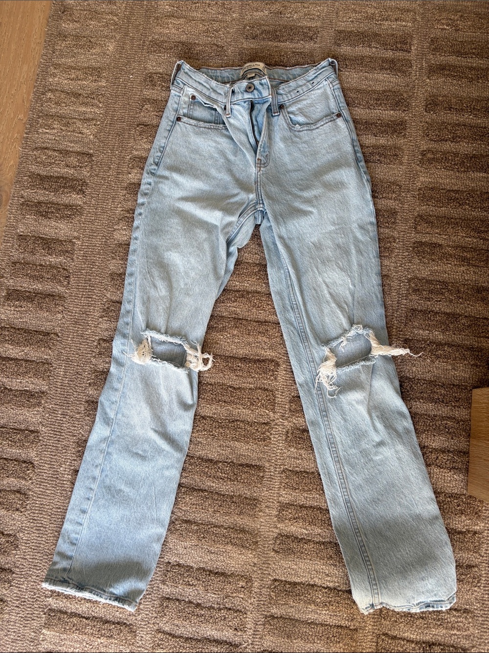 Abercrombie & Fitch Light Blue 90s Straight Leg Distressed Jeans (Curve Love)